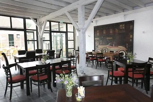 게스트하우스 Lindenhof Gaestehaus & Hofcafe