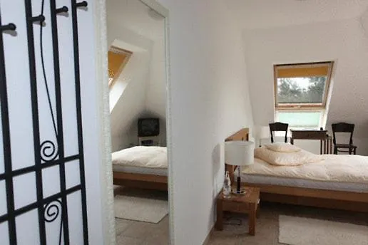 Lindenhof Gaestehaus & Hofcafe 게스트하우스